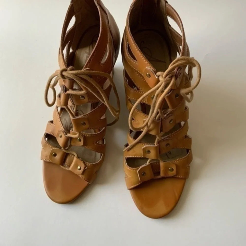 American Eagle Wedges
